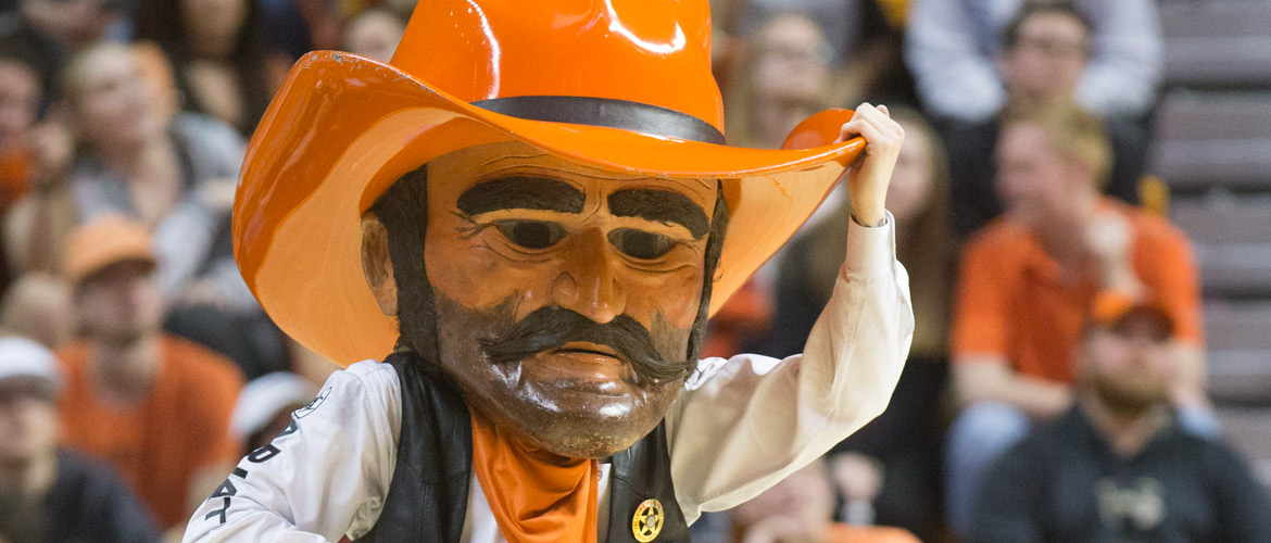 Pistol Pete grabs his hat in confusion.